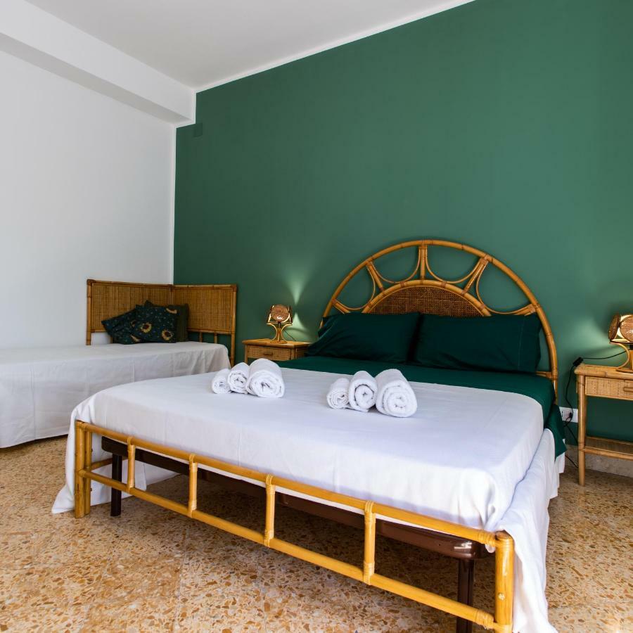 Villa Aurora Mondello Addaura Exterior photo